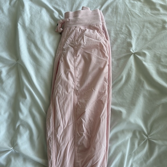 LULULEMON Dance Studio Mid rise jogger - Picture 3 of 3